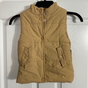 Jessica Simpson size 4T puffer vest, tan, snap front, winter, layer, fall